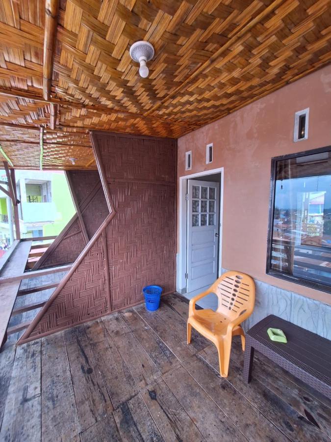Ron'S Guest House Berastagi Backpacker Rooms Bagian luar foto