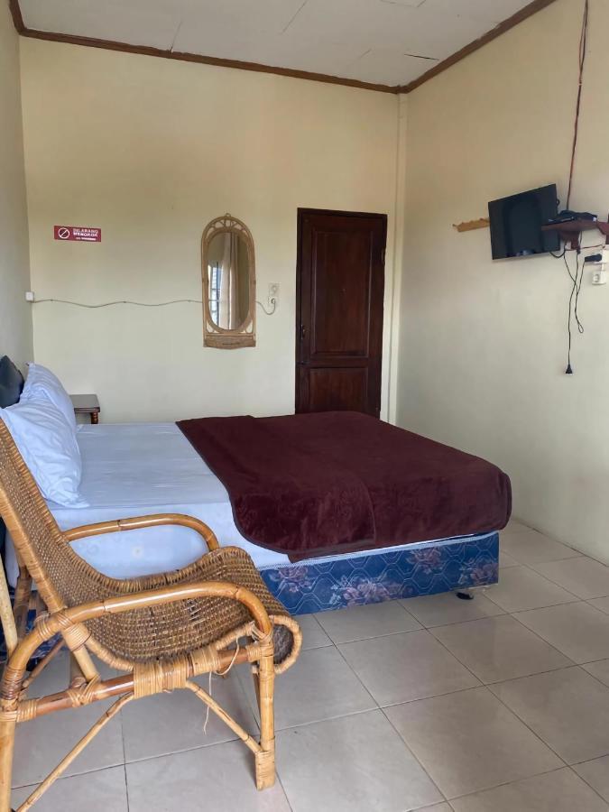 Ron'S Guest House Berastagi Backpacker Rooms Bagian luar foto