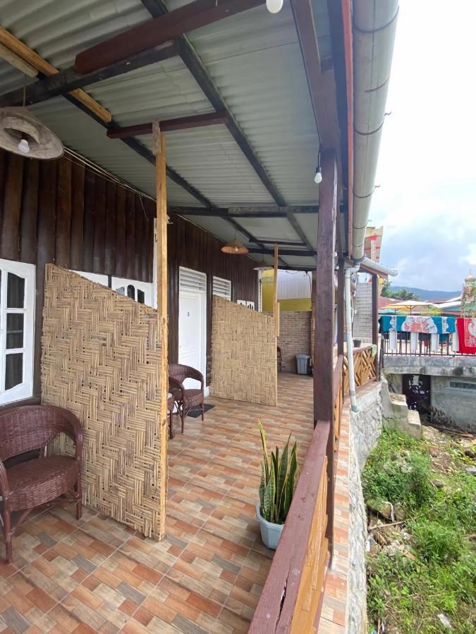 Ron'S Guest House Berastagi Backpacker Rooms Bagian luar foto